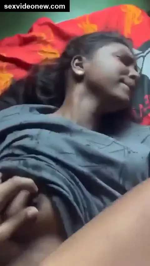 Young telugu girlfriend enjoys dick in painful sex video