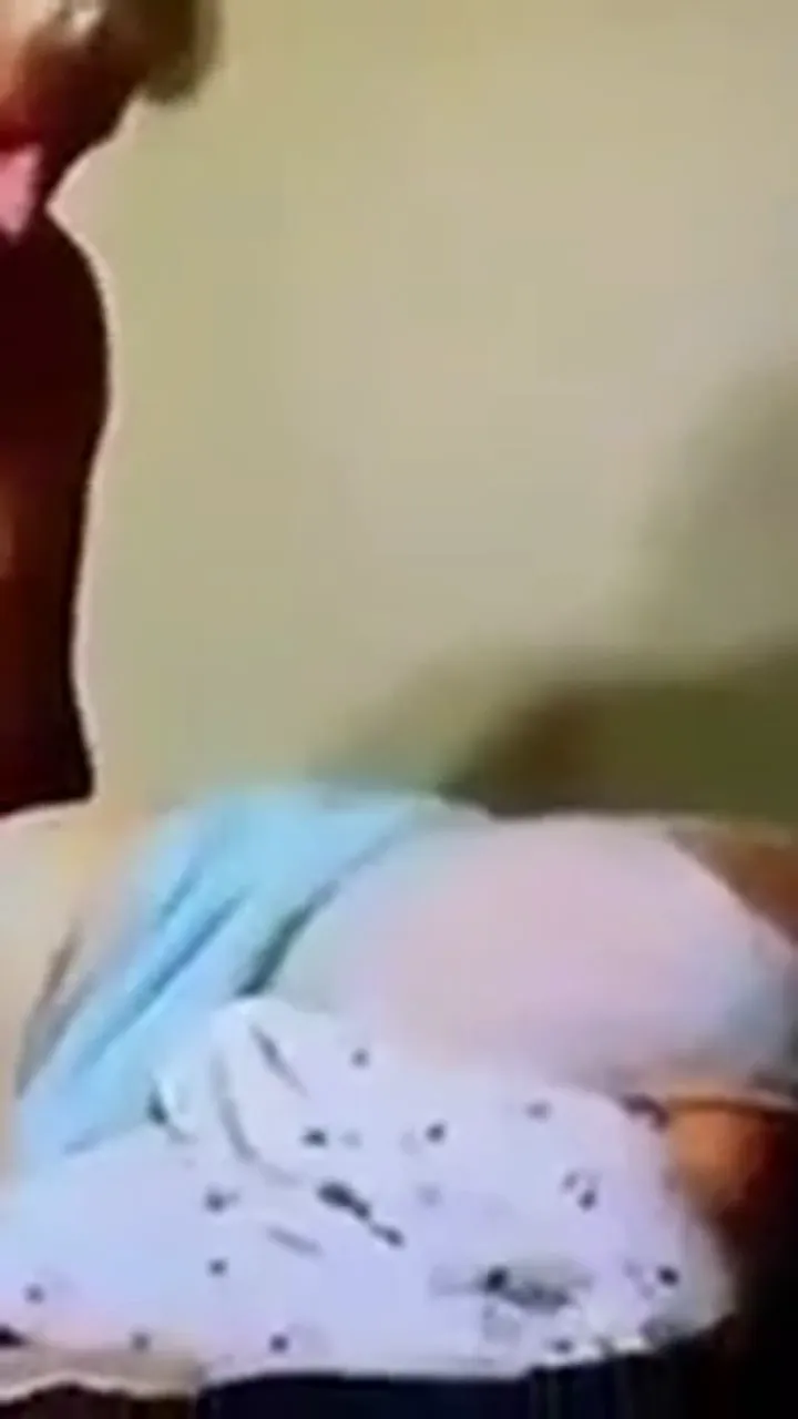 Retired fauji uncle fucking kamwali aunty