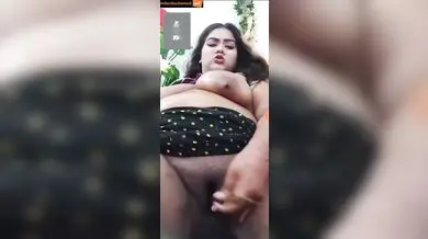 Indian camgirl playing dirty with an eggplant