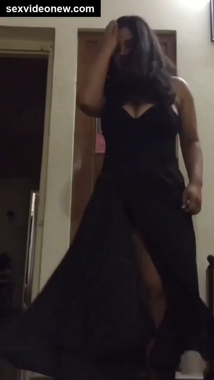 Thick thigh babe arousing striptease video