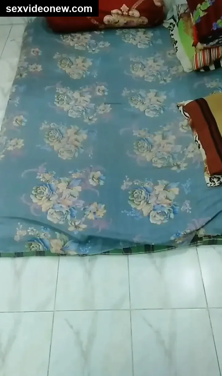 Boss fucked kamwali aunty and recorded secret mms