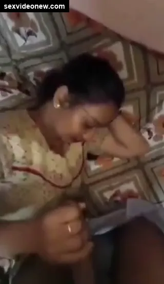 Tenant bhabhi in nighty stroking big lund in telugu audio bf