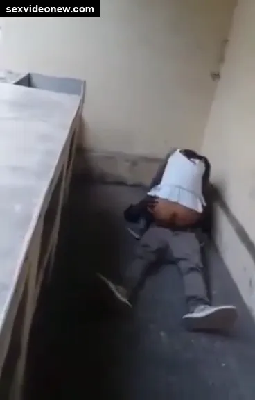 Desi college girl caught fucking outdoors in telugu mms