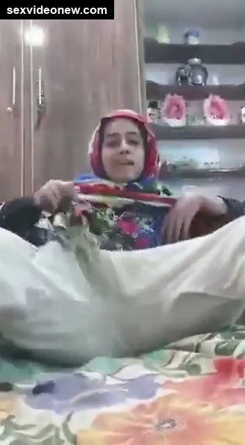Telugu girl full hot fuddi rubbing mms recording