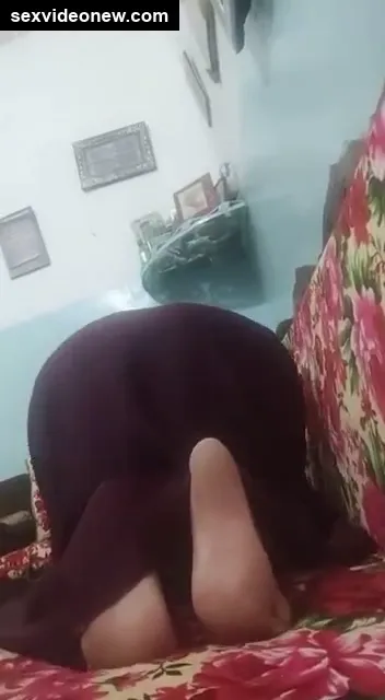 Telugu sexy milf sobiya baaji big gaand and boobs video