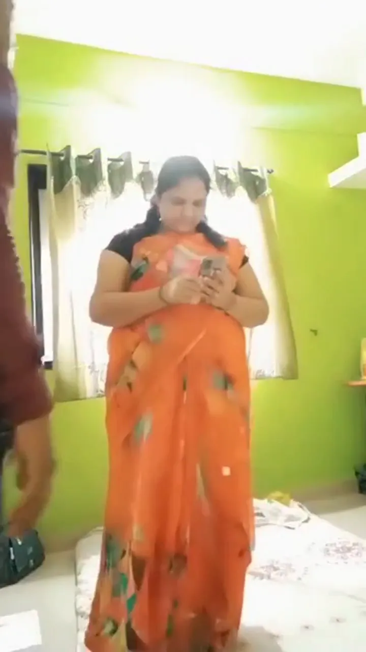 Moti teacher aunty chudai in xxx scandal video