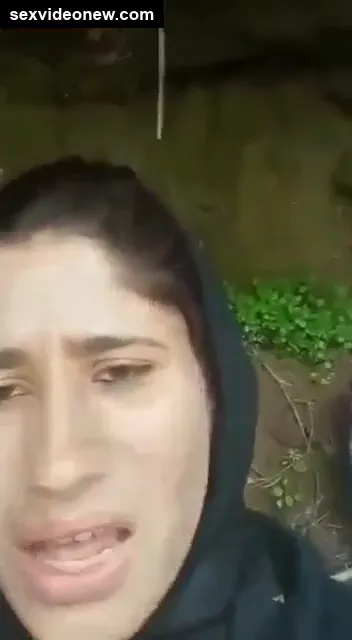Hijabi woman outdoor pussy fucking video
