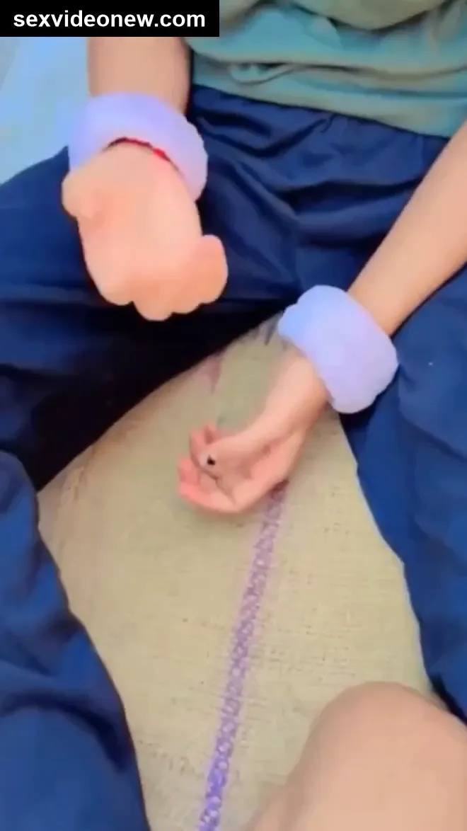Desi girl outdoor foreplay and penetration video