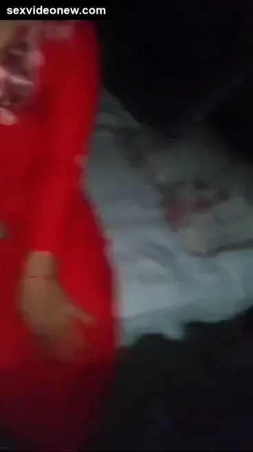 Desi telugu randi bhabhi exposed in hot bf video