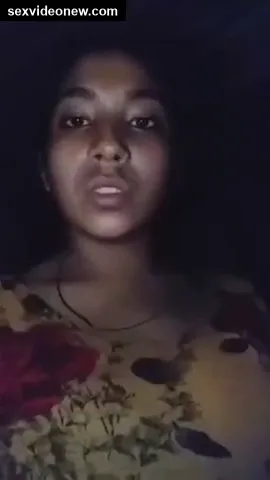Assam hot muslim girl showing hot pussy