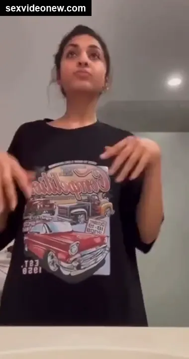 Skinny canadian telugu girl xxx bathroom video