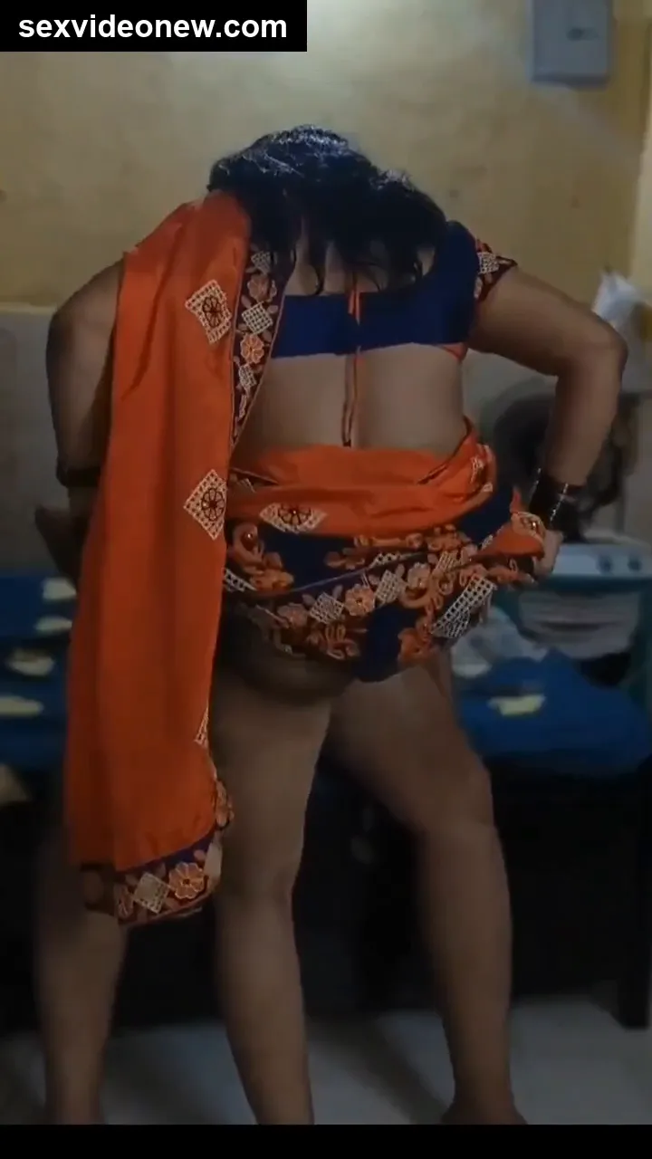 Friend's mom riding papa's desi cock
