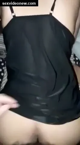 Pune bhabhi in nighty taking doggy shot