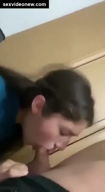 Hot college girl deepthroat head for instructor