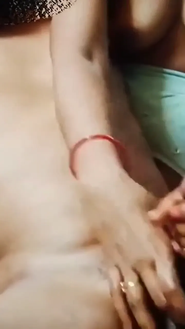 Desi kamwali jerking colege student lund