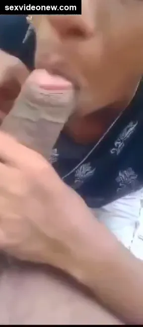 Skinny telugu college girl sucksex clip of garden