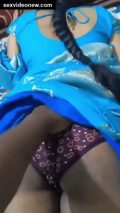 Afternoon sex with bhabhi in blue saree