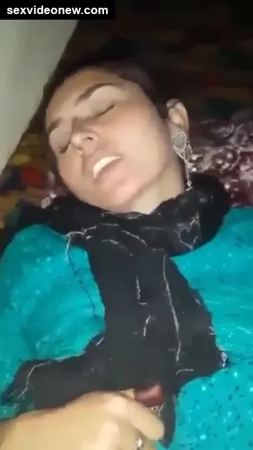 Muslim chachi quickie with thick cock