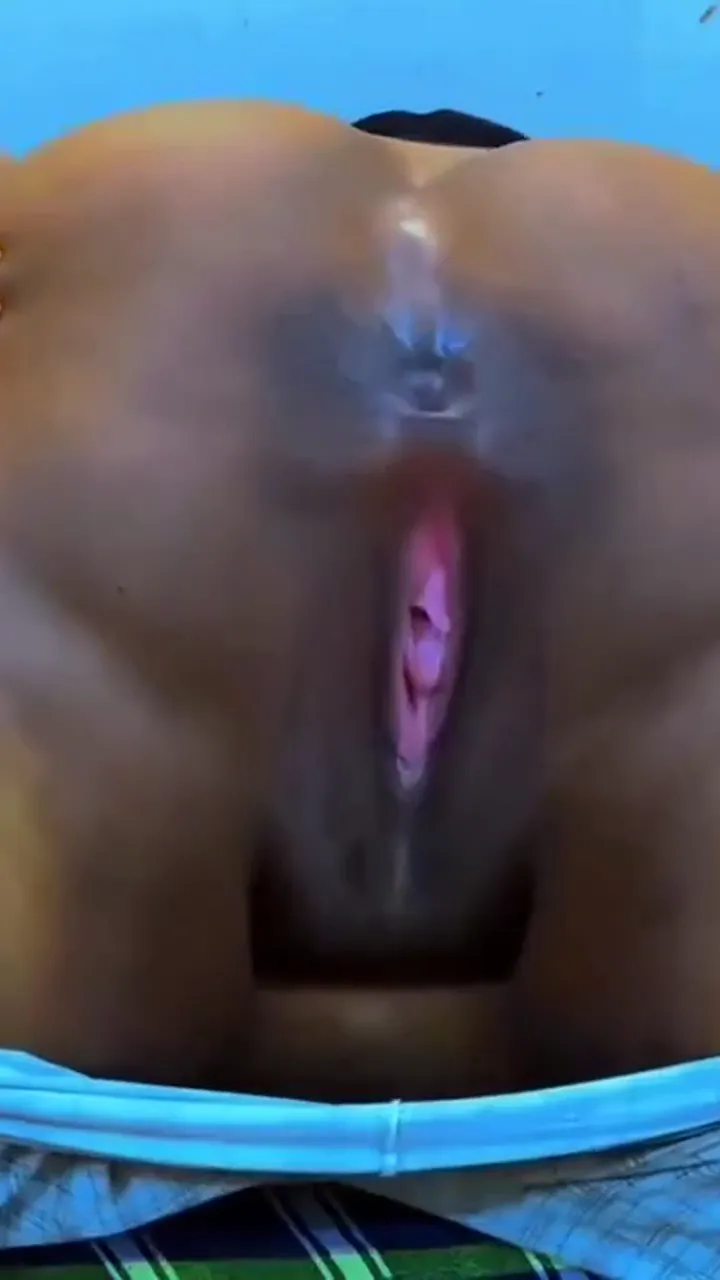 Obese telugu aunty showing her fat asshole