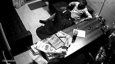 Muslim hotel owner fucking big ass bhabhi in leaked cctv video (update)