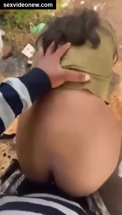 Hot figure college girl outdoor fucking mms