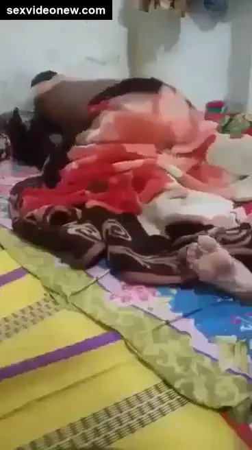 Morning thukai for young kamwali girl