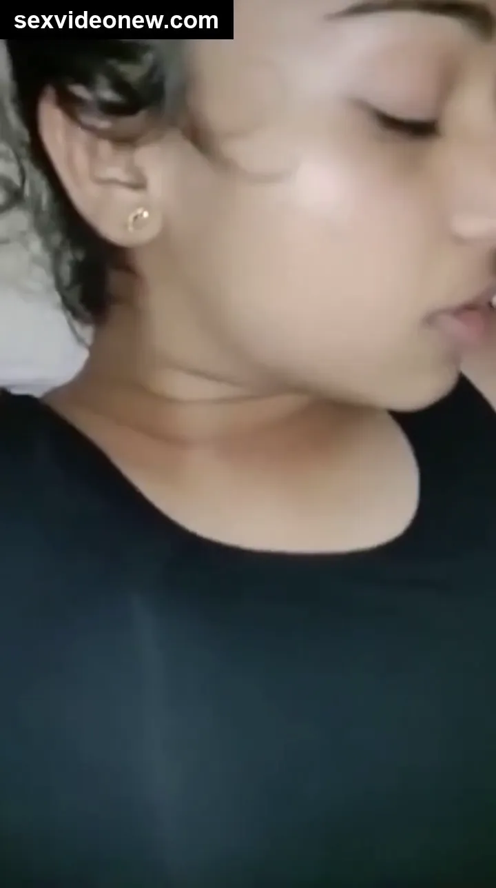 Girl in sports bra gets boobs pressing while being fucked