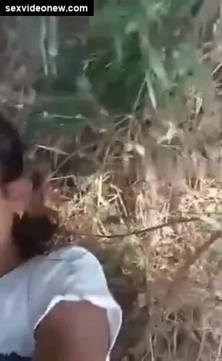 Young girl hairy pussy fucking in jungle bf mms