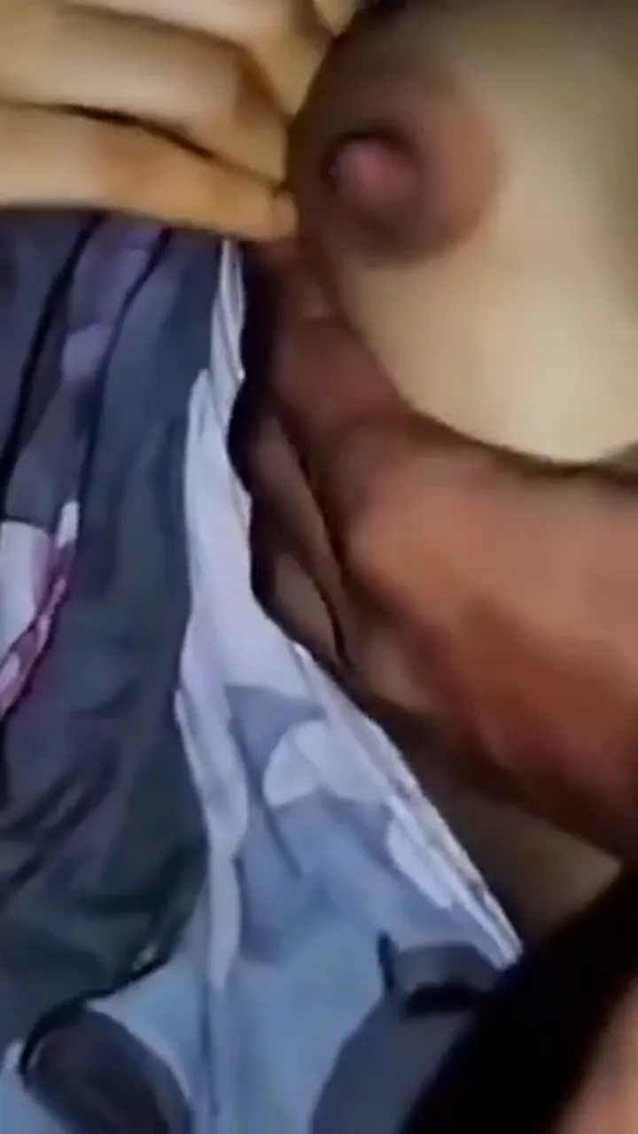 Village bhabhi boobs pressing chut rubbing hot video