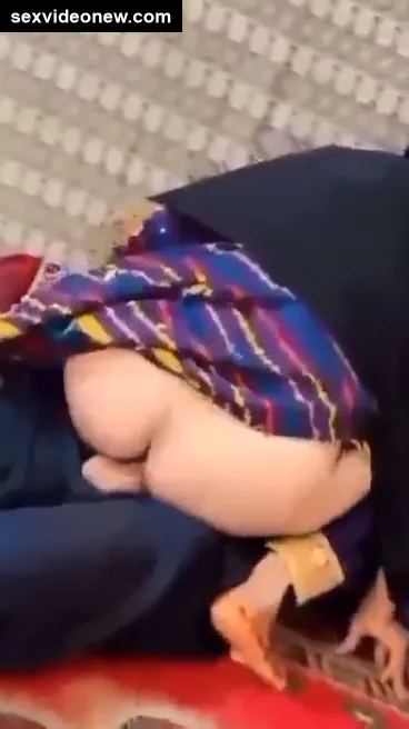 Hijabi telugu bhabhi rides cock very fast