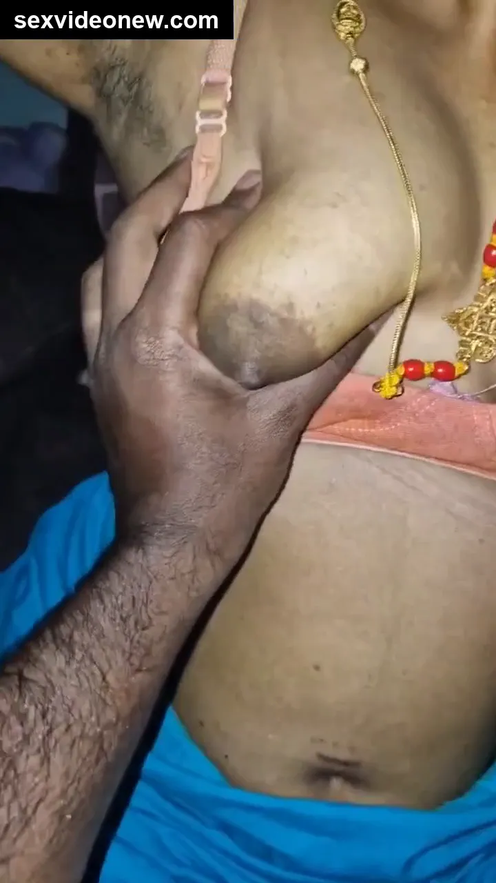 Telugu wife boobs pressing and doggy shot sex video