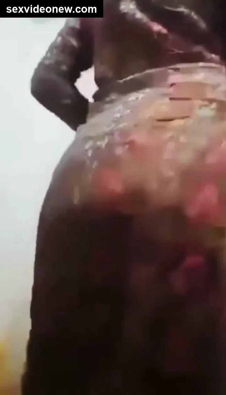 Nude pregnant bhabhi showing village pussy in video call