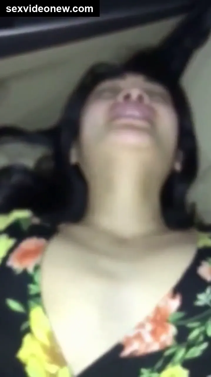 Telugu girl real deflowering with thick cock!