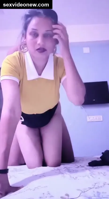 Dark lipstick telugu aunty fucked by gymwala