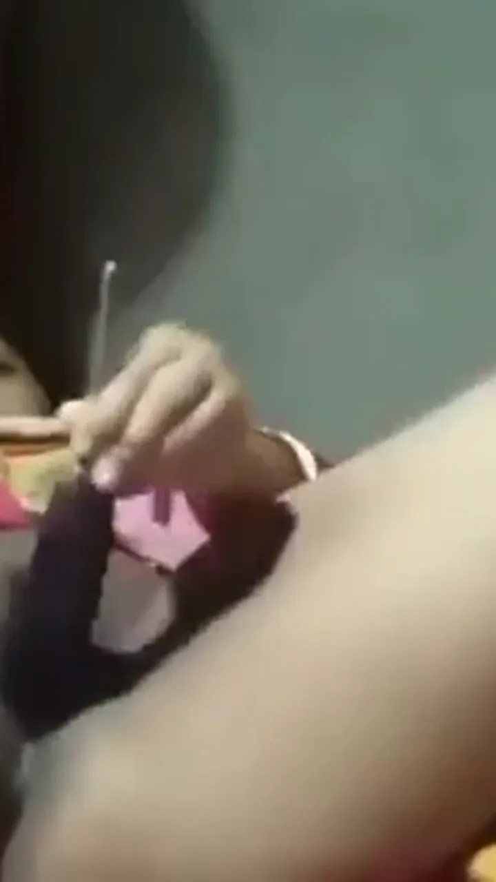 Housewife bhabhi full hot solo brinjal fucking mms