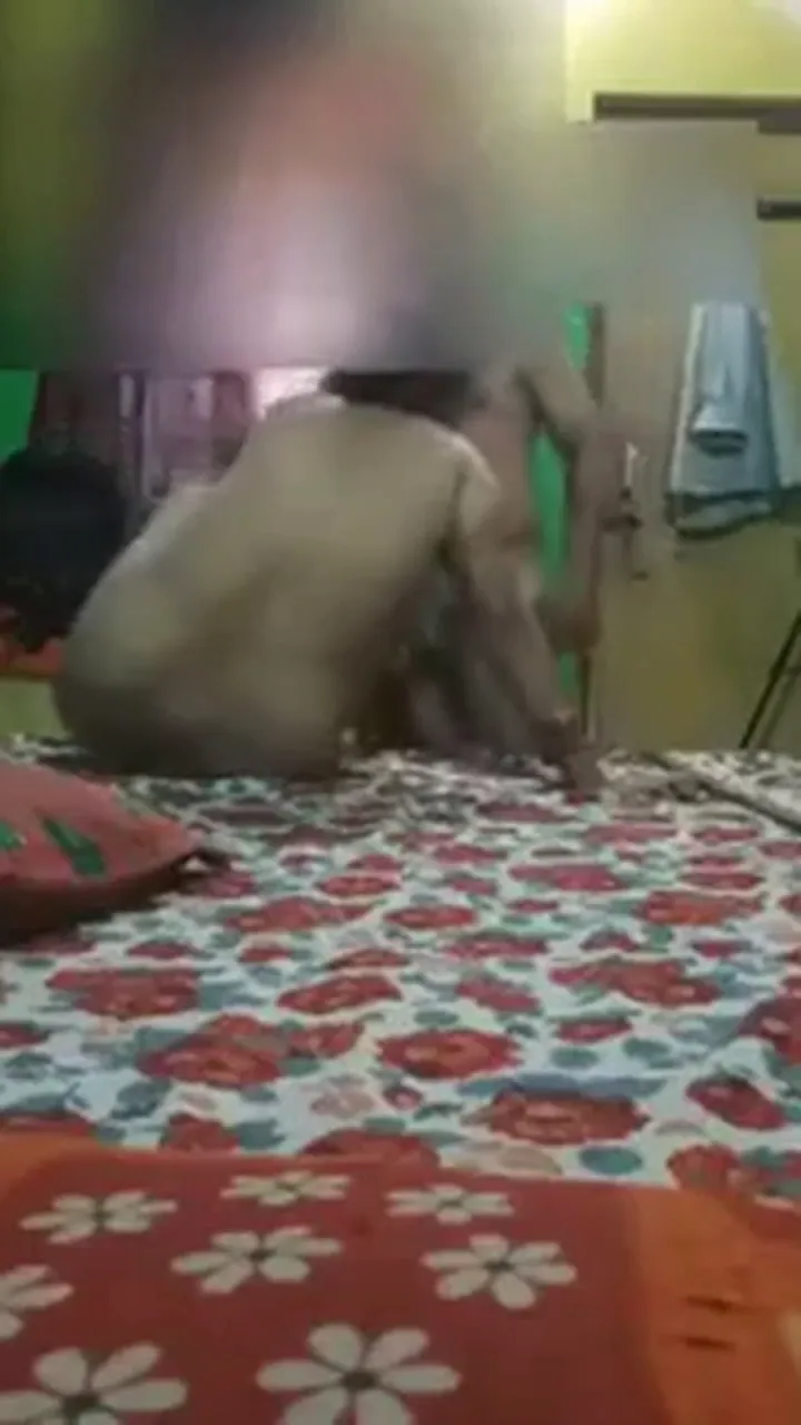 Desi sexy mom blowjob and boobs fucking
