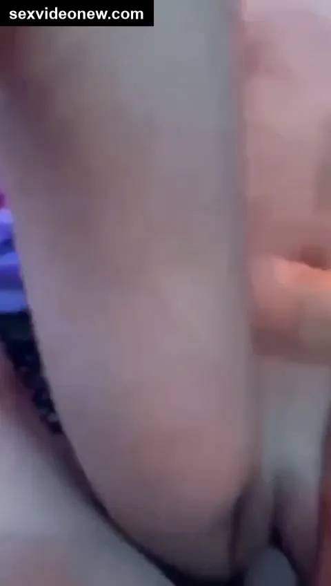 Desi uncle enjoying hot pussy of young girl