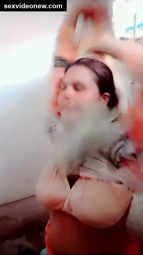 Big boobs telugu bhabhi nude xxx reel in bathroom