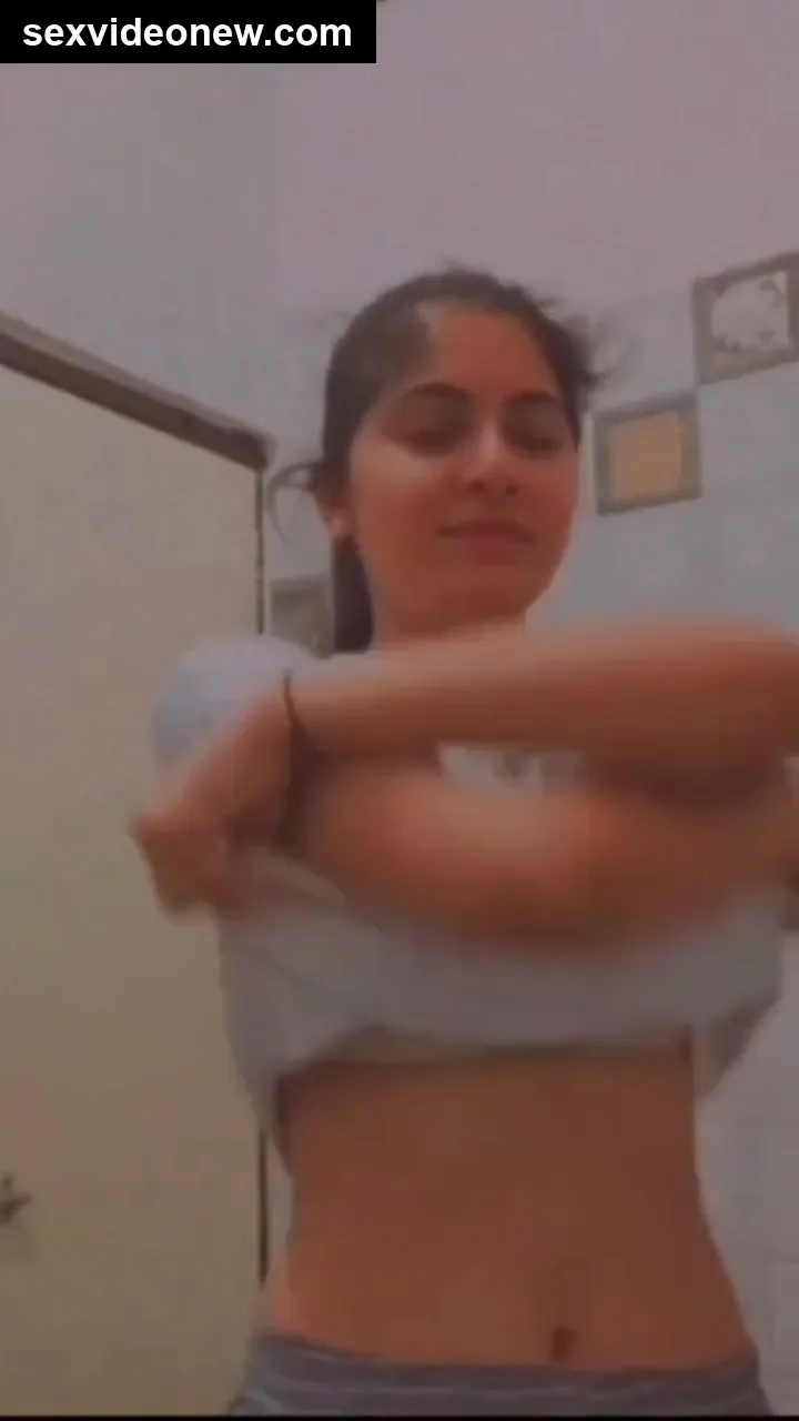 Pune Telugu girlfriend showing it in live video call