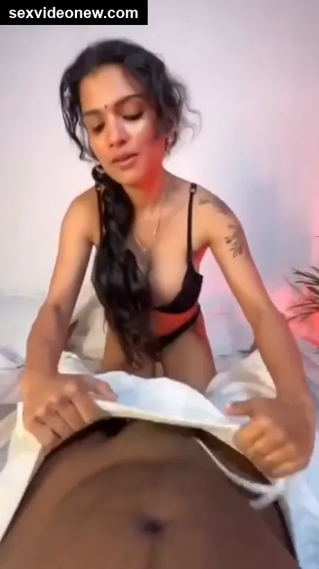 Telugu wife enjoying with black cock in wife sharing cuckold video