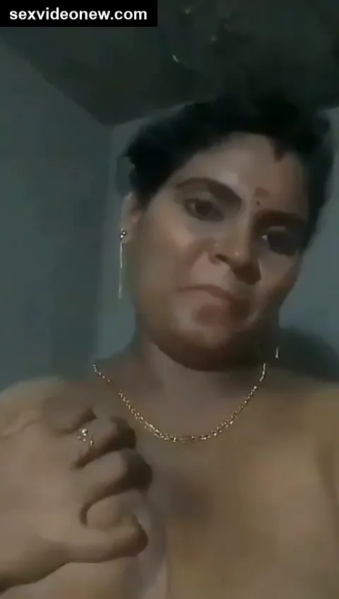 Telugu aunty showing her football boobs in video call