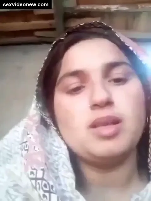 Baloch bhabhi full nude sex selfie with chut show