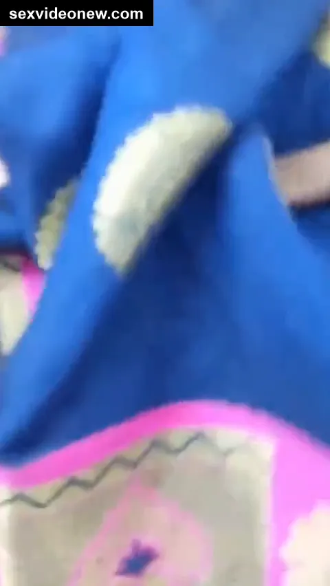 Indian couple xxx fucking in public park