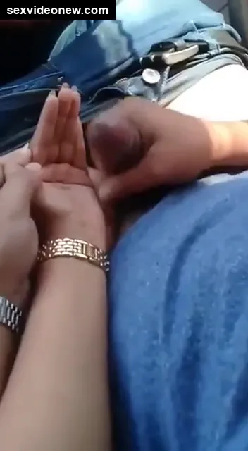 Andhra wife gets cummed on her hand in car porn video