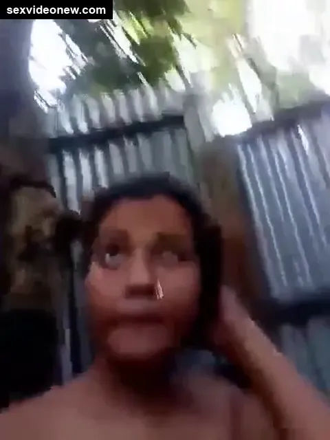 Indian village girl shows boobs in live calling