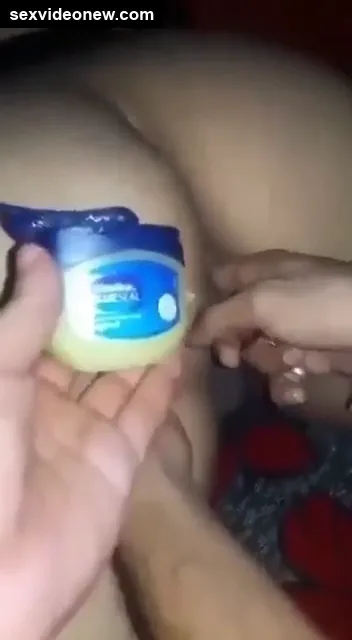 Desi bull ass fucking aunty with vaseline