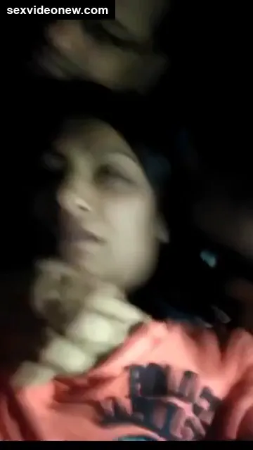 Hot aunty and lover’s telugu boobs pressing video