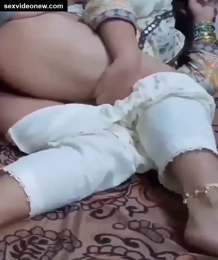 Telugu stepmom son secret night chudai video