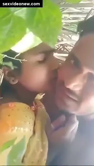 Telugu girl fucking in farm with lover