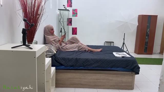 Aaliyah Yasin - Hijabi Wife Cheats On Her Husband With His Best Friend